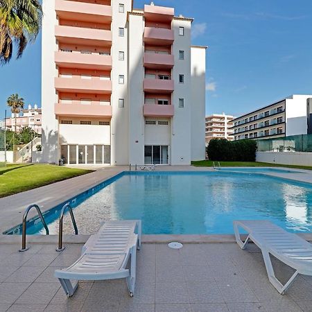 Praia Da Rocha Central 1 With Pool By Homing Portimao Bagian luar foto