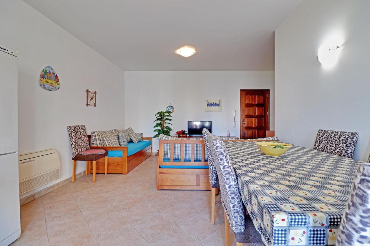 Praia Da Rocha Central 1 With Pool By Homing Portimao Bagian luar foto